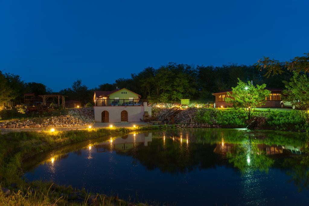 Hotel Farkasverem Vendeghaz Nyírtura Pokoj fotografie