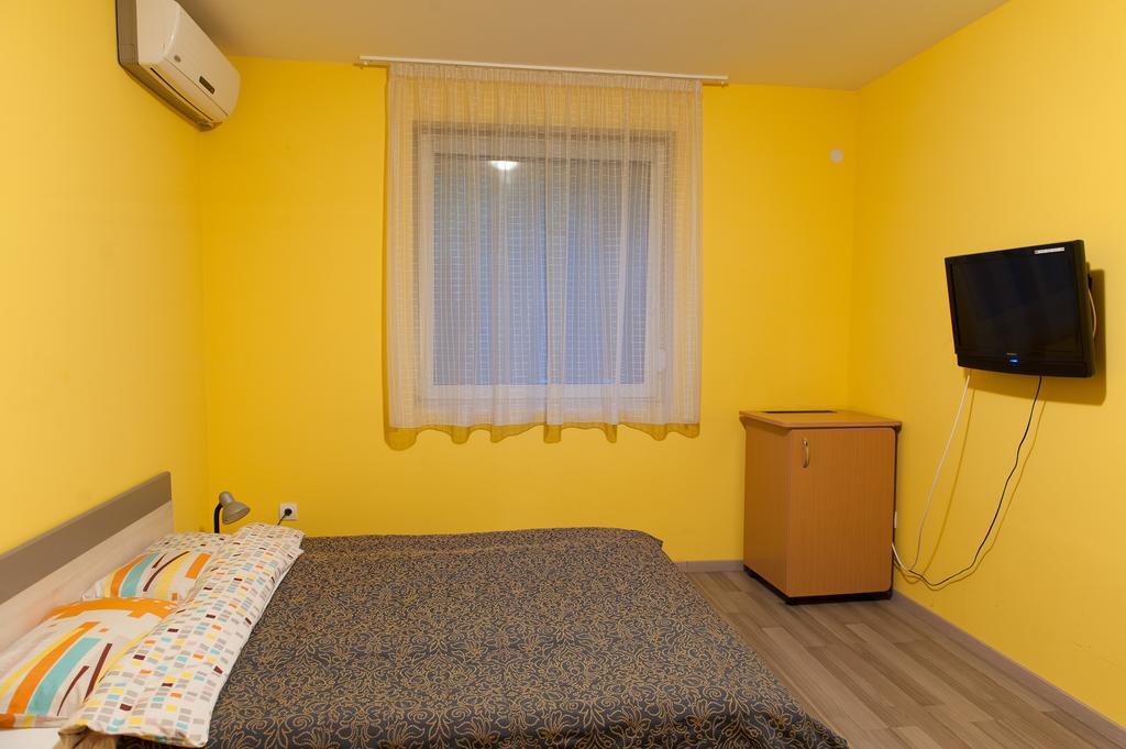 Hotel Farkasverem Vendeghaz Nyírtura Pokoj fotografie