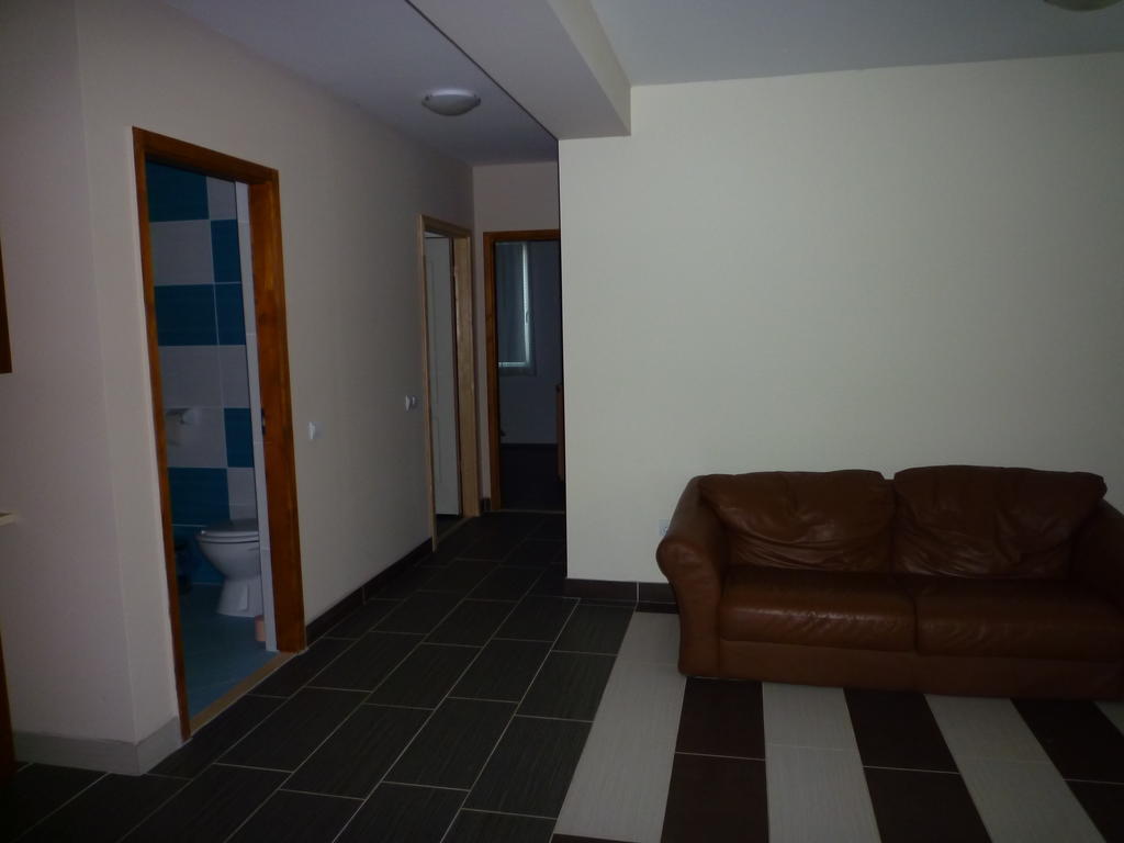 Hotel Farkasverem Vendeghaz Nyírtura Exteriér fotografie